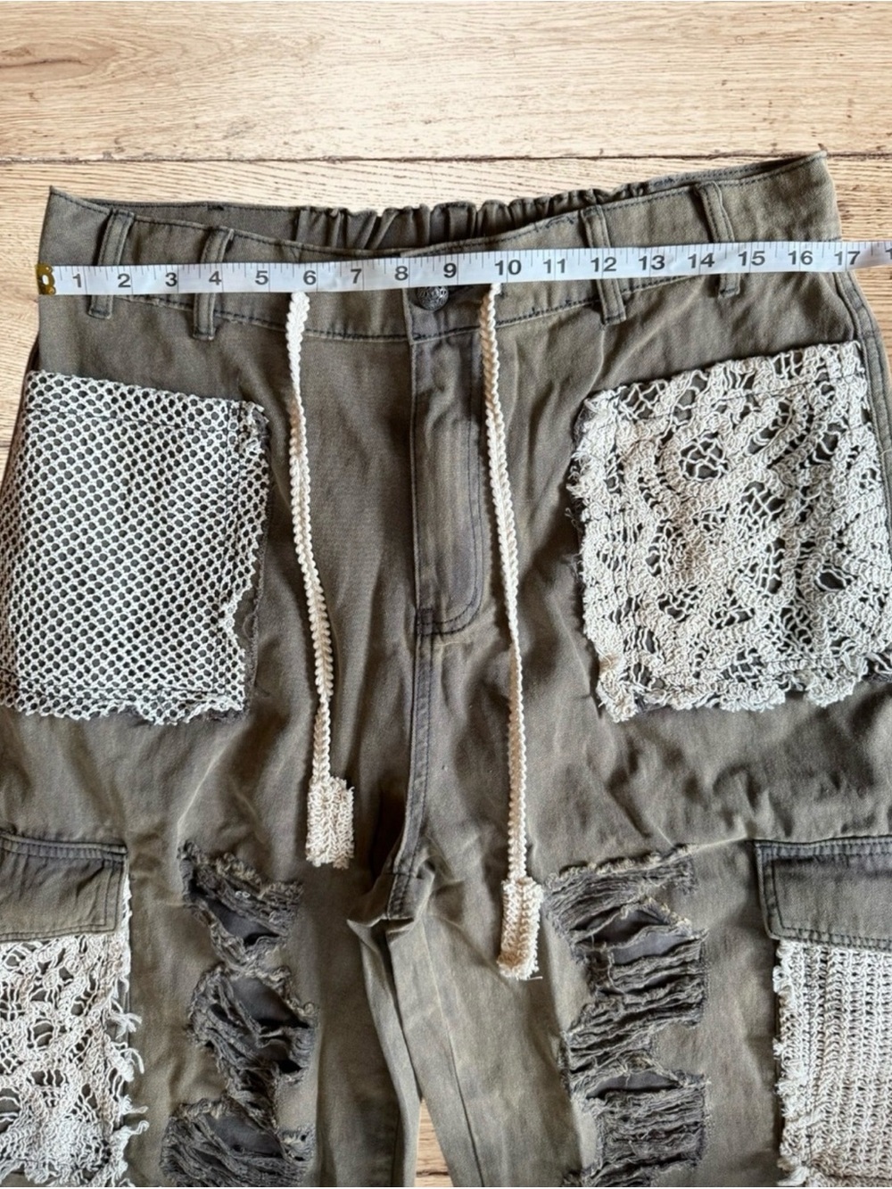 POL Women’s Vintage Wash Crochet Patchwork Distressed Jogger Cargo Pants Large - Picture 8 of 16